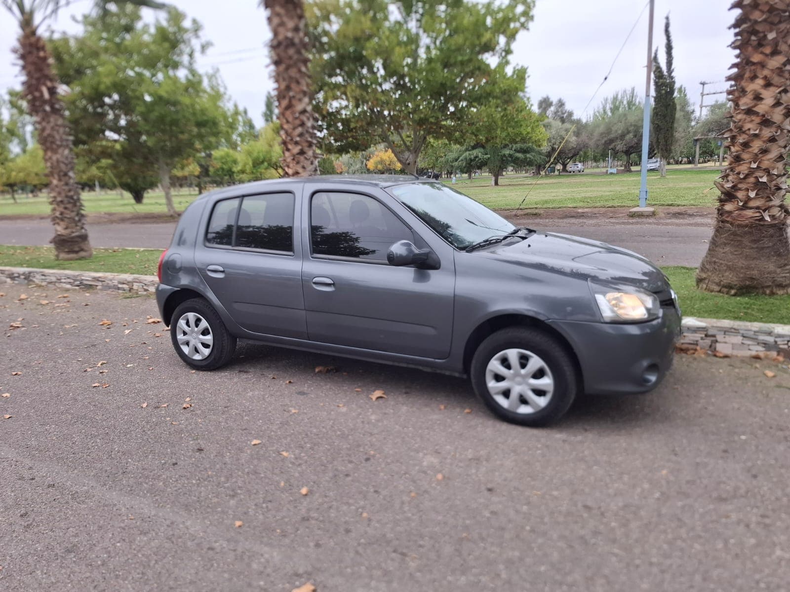 Renault Clio - Vista 4